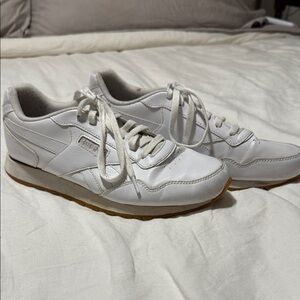 Reebok Lifestyle Classic Leather
SIZE 10